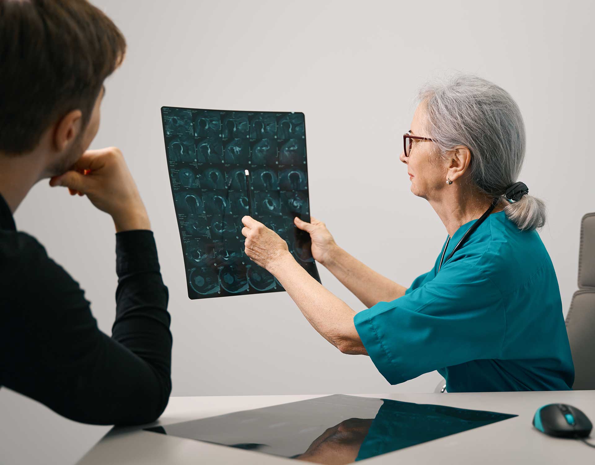 old woman doing test for alzheimer